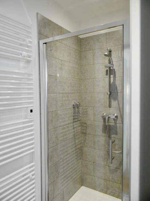 Appartement Le Blum *hyper-centre* Avec *canal Plus* *